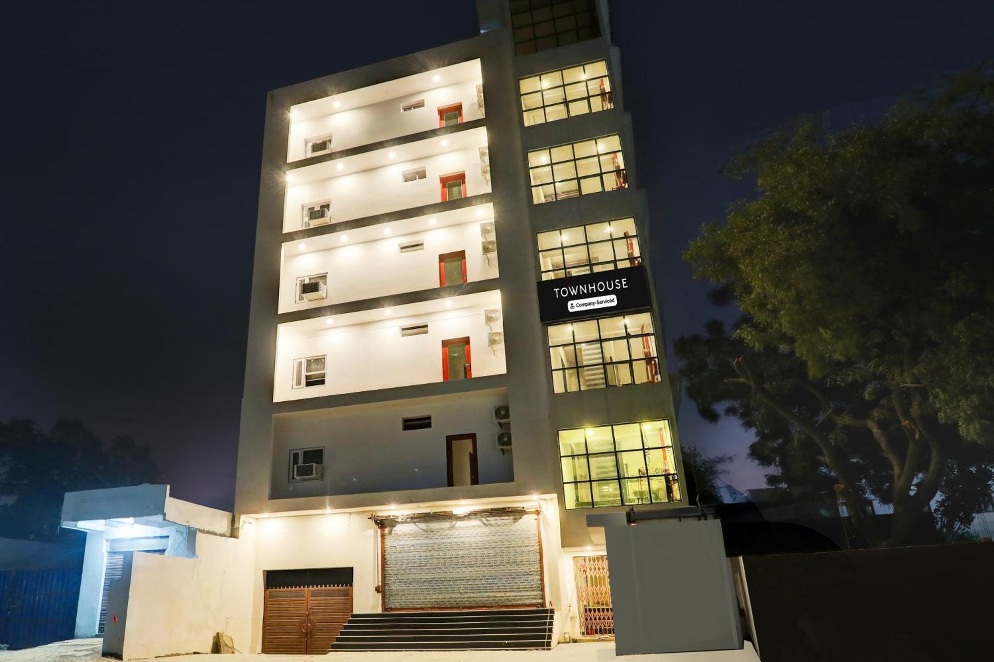 Super Townhouse Balua Road Pahadiya Ξενοδοχείο Βαρανάσι Εξωτερικό φωτογραφία